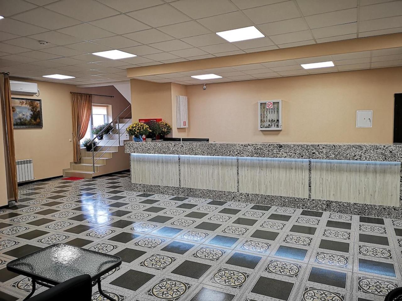Отель Визит Pogreby  Bagian luar foto
