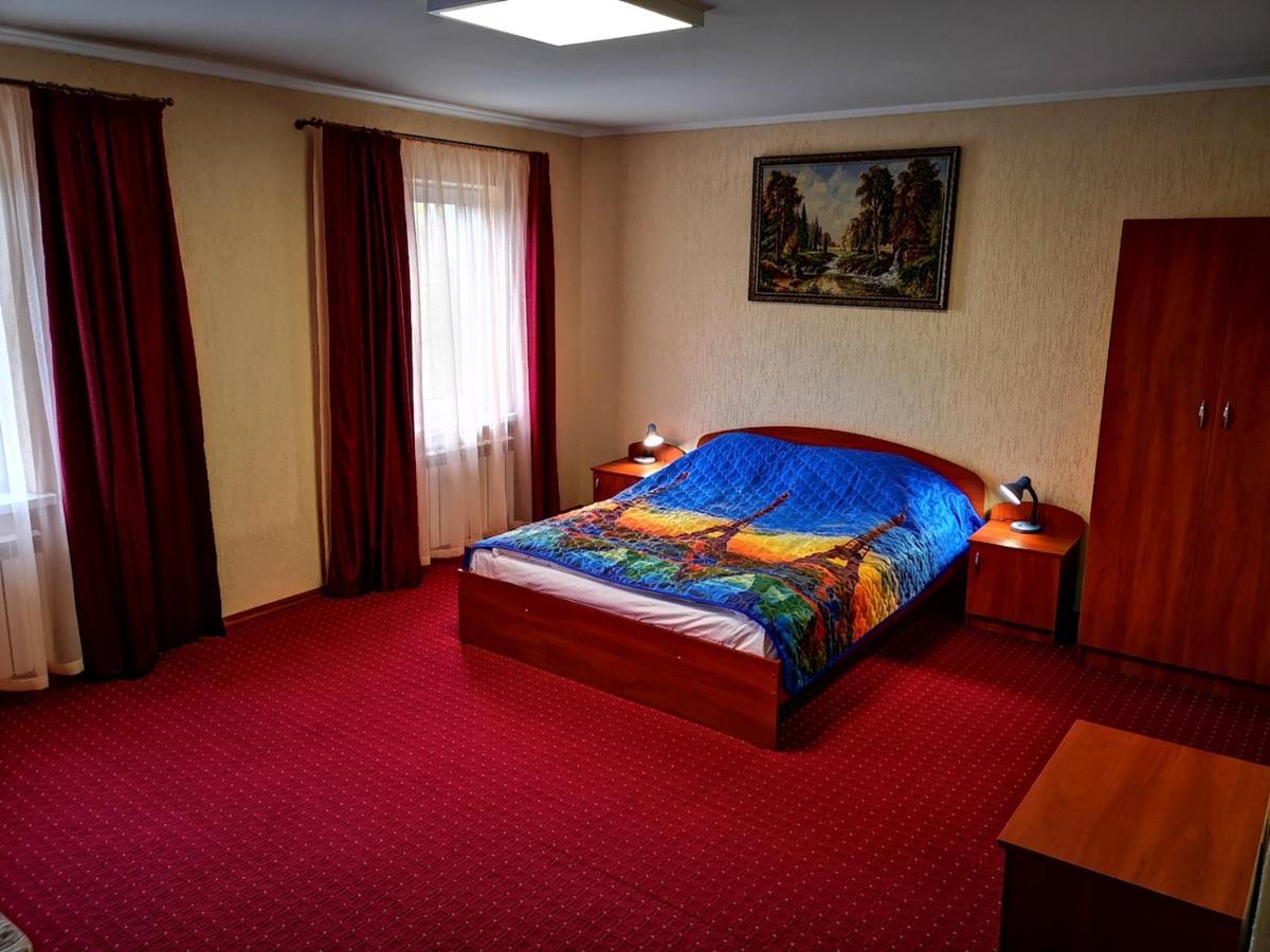 Отель Визит Pogreby  Bagian luar foto